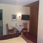 Landgasthof Linde - Restaurant Beliebt Bei Einheimischen 3* Deggenhausertal