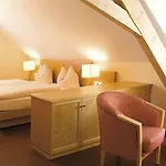 Landgasthof Linde - Restaurant Beliebt Bei Einheimischen Penzion Deggenhausertal