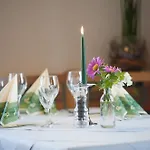 Landgasthof Linde - Restaurant Beliebt Bei Einheimischen 3* Deggenhausertal