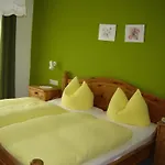 Penzion Landgasthof Linde - Restaurant Beliebt Bei Einheimischen