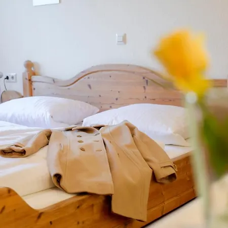 Värdshus Landgasthof Linde 3*