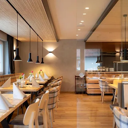 Landgasthof Linde - In Ruhiger, Laendlicher Umgebung 3*