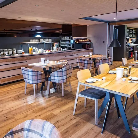 Landgasthof Linde - In Ruhiger, Laendlicher Umgebung デッゲンハウザータール