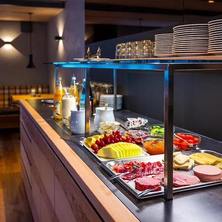 Landgasthof Linde - In Ruhiger, Laendlicher Umgebung イン 3*