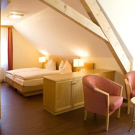 イン Landgasthof Linde - In Ruhiger, Laendlicher Umgebung デッゲンハウザータール