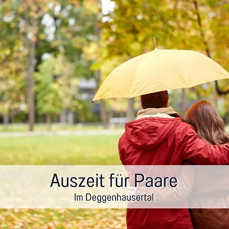 Landgasthof Linde - In Ruhiger, Laendlicher Umgebung デッゲンハウザータール