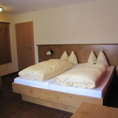 Landgasthof Linde 3*