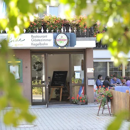 Landgasthof Linde - In Ruhiger, Laendlicher Umgebung Herberg