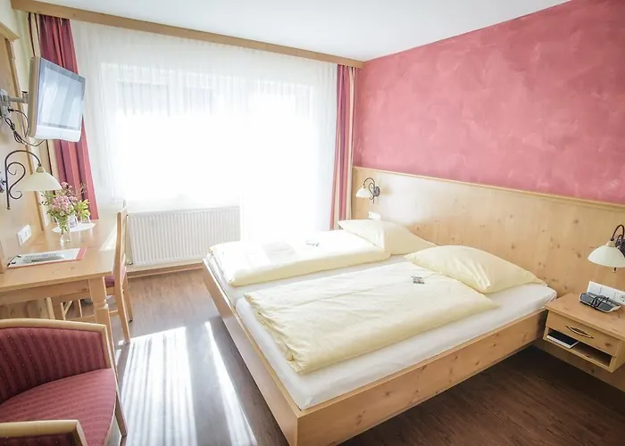 Landgasthof Linde - Direkt Am Premiumwanderweg Herberg 3*