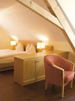 Landgasthof Linde - Direkt Am Premiumwanderweg Herberg Deggenhausertal